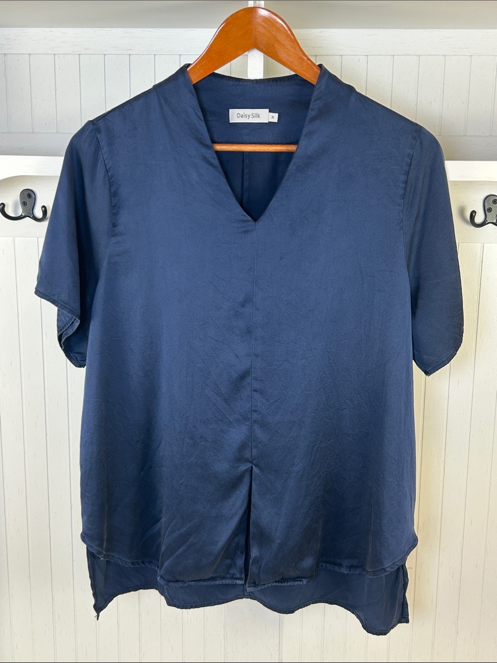 Daisy Silk 100% Mulberry Silk 19 Momme Blue V-Neck Blouse M
